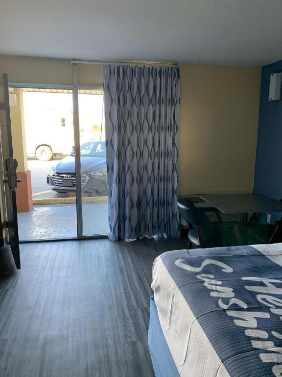 Days Inn By Wyndham Okmulgee Exterior photo